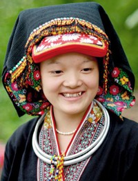 Традиционная одежда народности Нунг - ảnh 1